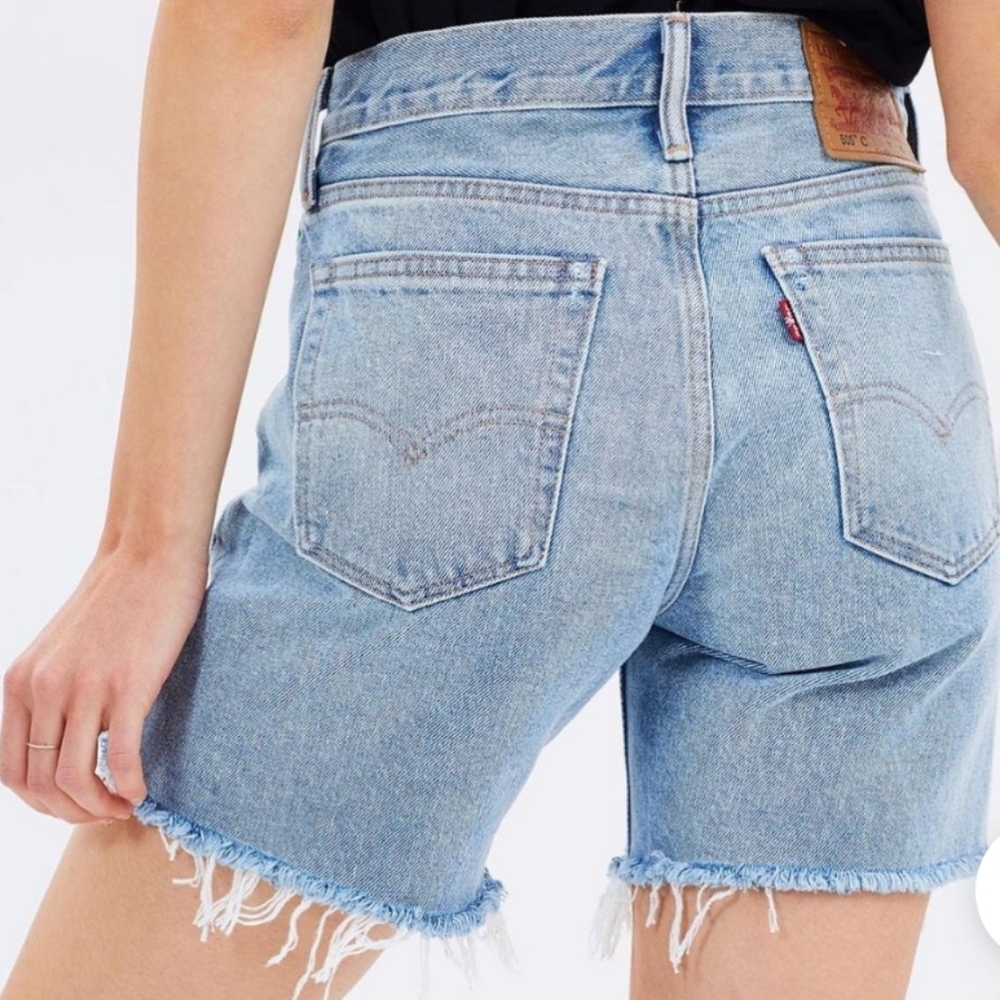 ☀️NWT! Levi's 505 Distressed Cutt-off Shorts, SIZE 24 - Picture 9 of 10
